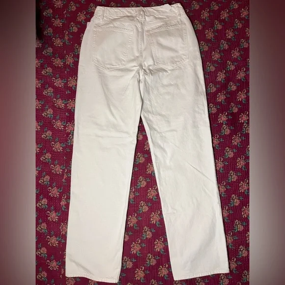 Good American White High Rise Mom Jean - Picture 3 of 10